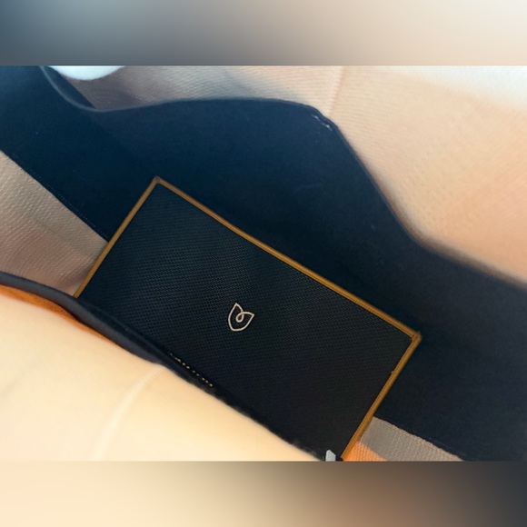 Pearl Rothy’s Bucket Bag - Picture 6 of 6